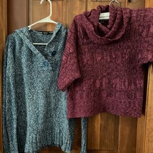 Bundle deal 2 sweaters